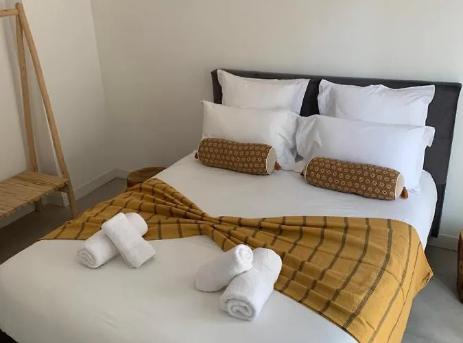 Alojamento de Acomodação e Pequeno-almoço D’hôtes Casarena 3*